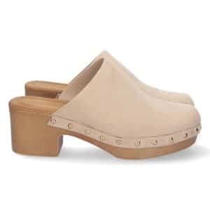 Sandalia de Tacón con Pala Cerrada en Beige