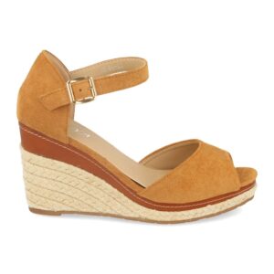 Sandalia con Cuña de Yute y Hebilla en Camel