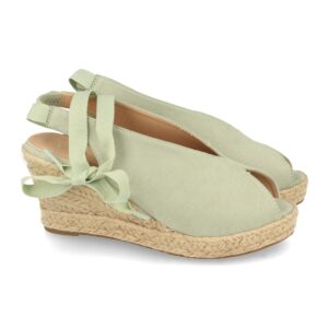 Sandalia de Cuña con Cordones en Verde