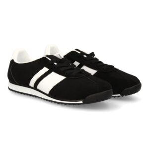 Zapatilla retro con suela dentada en Negro