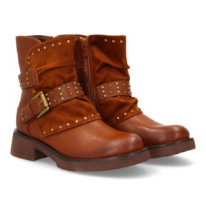 Bota biker con tachuelas y hebilla en Camel