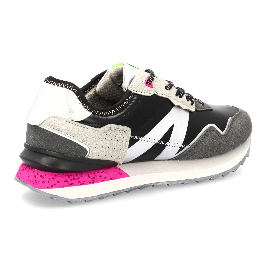 Zapatilla deportiva urbana y moderna en Negro - Imagen 4