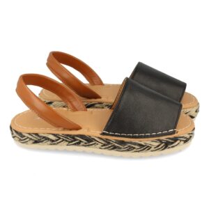 Sandalia Plana con Yute Multicolor en Negro
