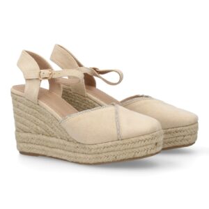 Alpargatas con cuña de esparto en Beige