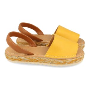 Sandalia Plana con Yute Multicolor en Amarillo