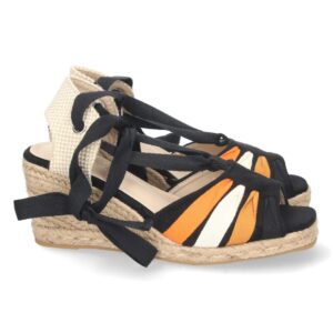 Sandalia de Cuña con Cordones en Negro