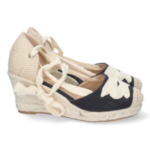 Sandalia de Cuña con Cordones en Negro
