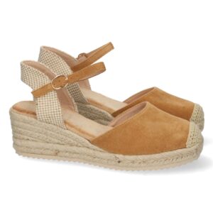 Sandalia de Cuña con Yute y Hebilla en Camel