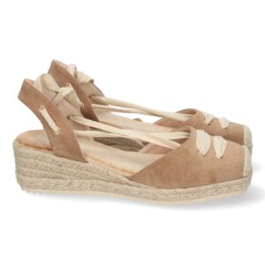 Sandalia de Cuña con Yute y Cordones en Camel