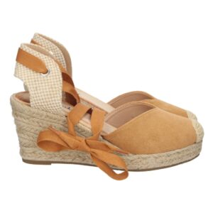 Sandalia de Cuña con Yute y Cordones en Camel