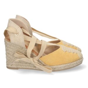 Sandalia de Cuña con Yute y Cordones en Amarillo