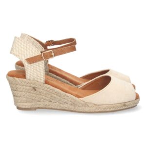 Sandalia de Cuña con Hebilla en Beige