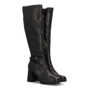 Botas altas con hebilla y plataforma en Negro